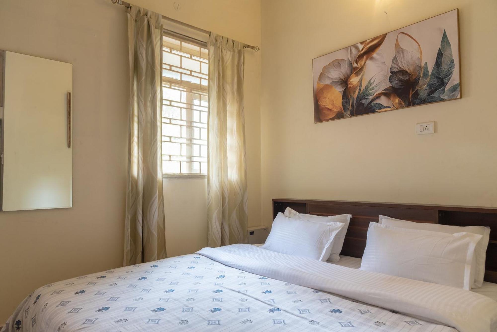 グワーハーティー The Urban Grandeur 1 Bed & Breakfast エクステリア 写真
